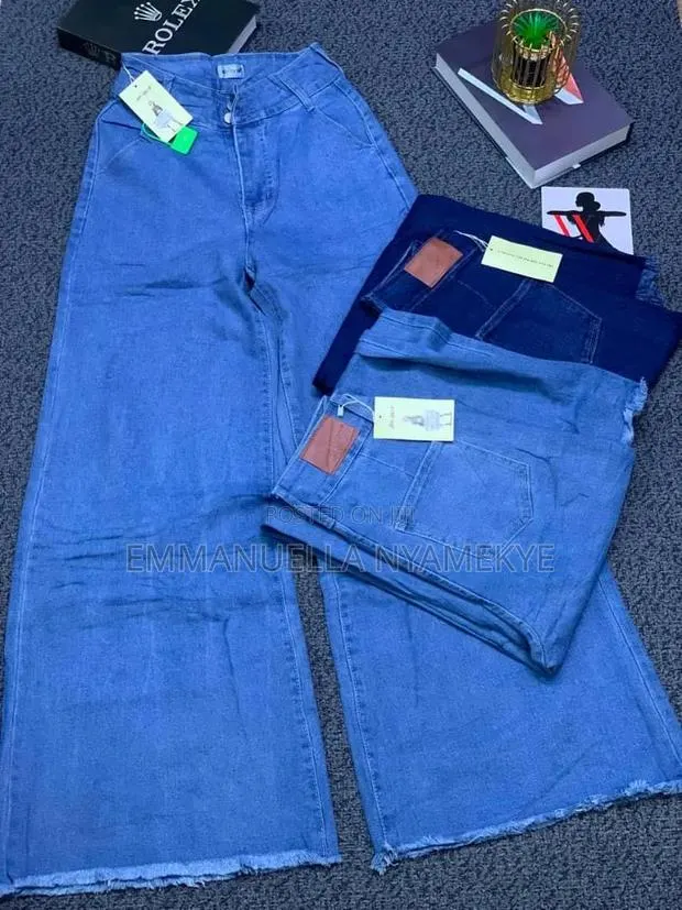 High-Waisted Wide Leg Denim Jeans · Photo 1