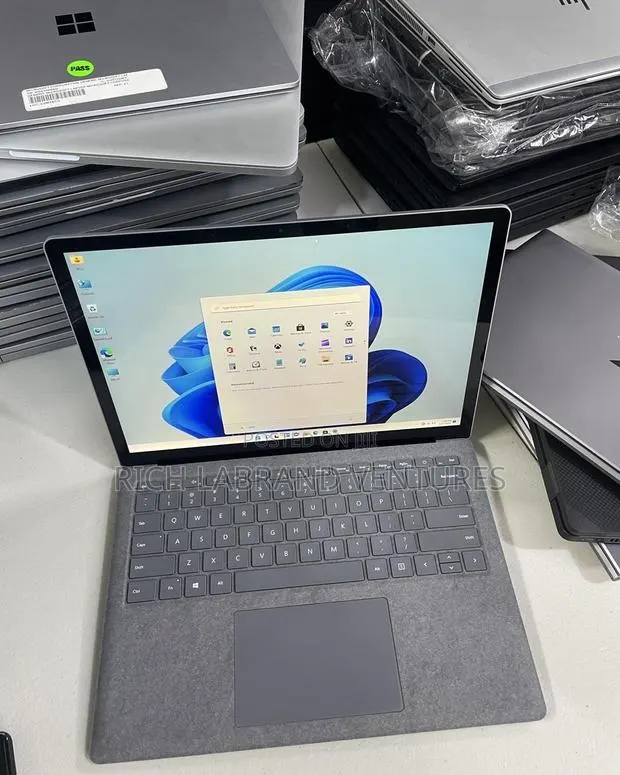 Laptop Microsoft Surface Laptop 4 8GB Intel Core i5 SSD 256GB · Photo 1