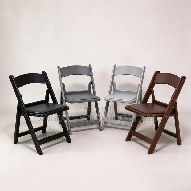 Foldable Banquet Chair, Comfort Seat for Large Gatherings · Photo 1