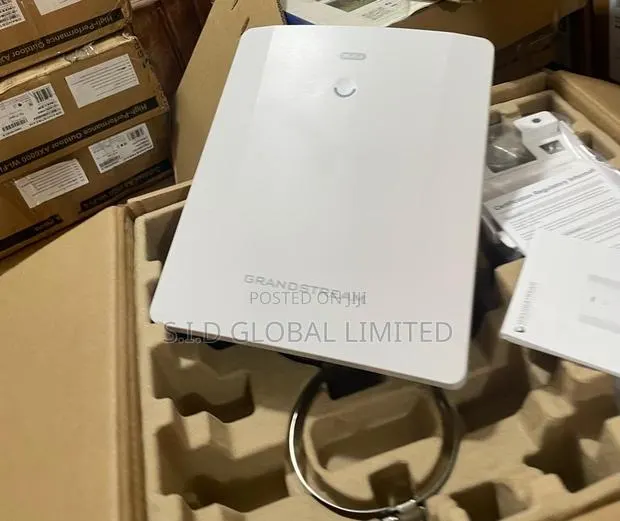 High-Density Wi-Fi Solutions: Grandstream · Photo 1