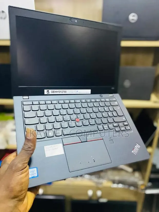 Laptop Lenovo ThinkPad X280 8GB Intel Core i5 SSD 256GB · Photo 1