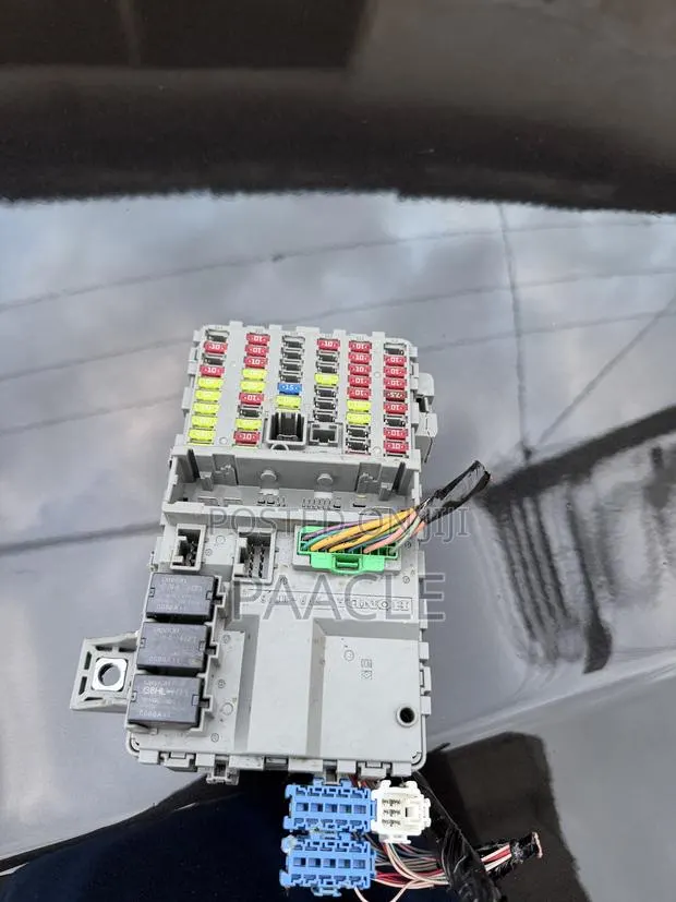 Honda Accord and Civic Fuse Box · Photo 1