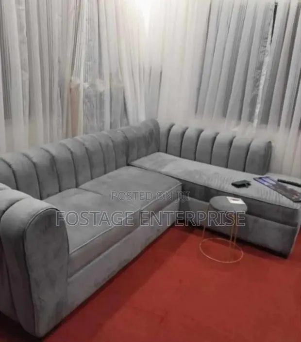 Brand New Imported 6 Seater Sectional Couch With Table · Photo 1