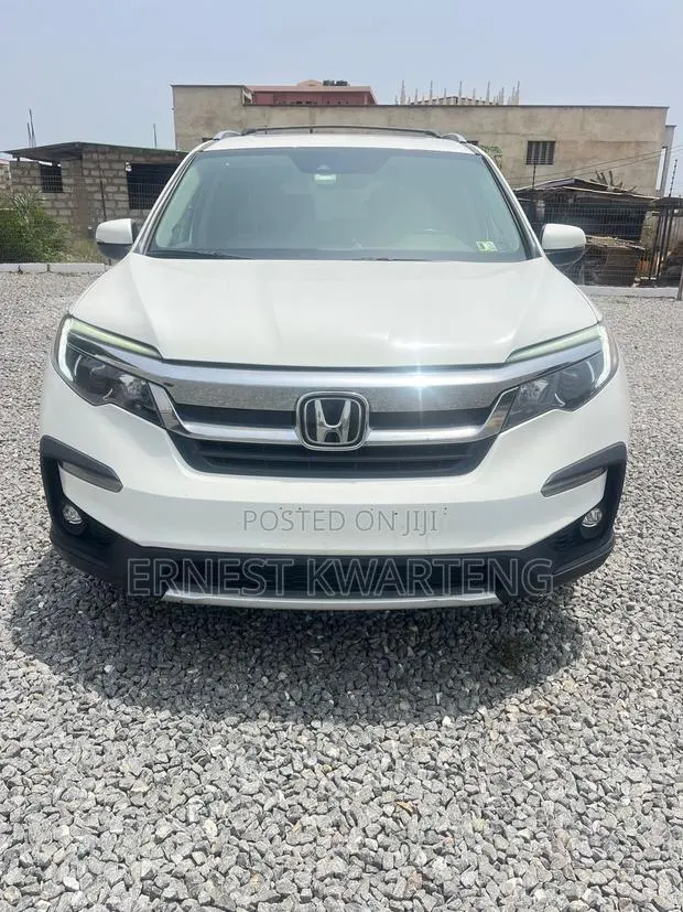 Honda Pilot 2019 White · Photo 1