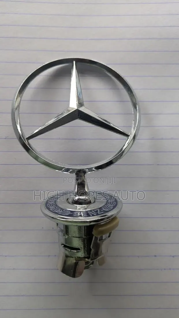 Mercedes Benz Front Emblem/ Crown · Photo 1