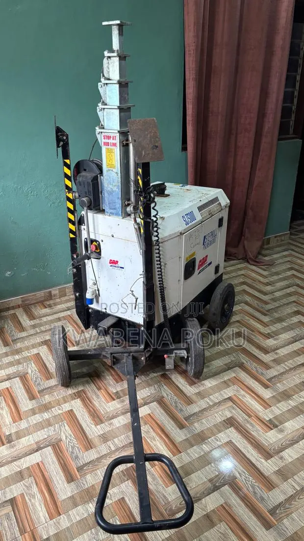 Tower Light With Generator · Photo 1