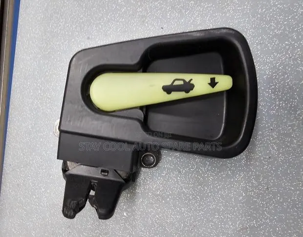 Toyota Corolla Boot Lock · Photo 1