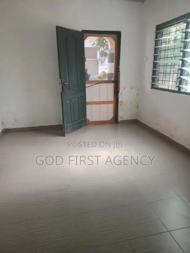 1bdrm Apartment in Pentecos University for rent