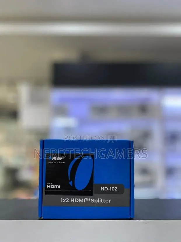 At 60Нz 1x2 HDMI Splitter · Photo 1