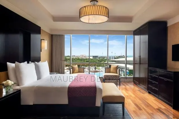 5-Star Luxury Serviced Corporate Executive Suite in Ridge – Pool View · Photo 2