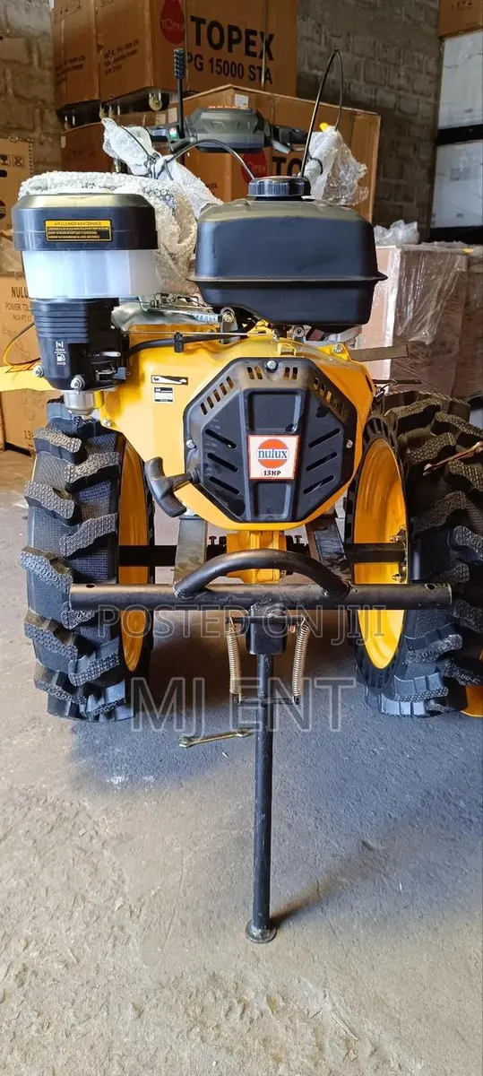 13 Hp Gasoline Tiller · Photo 1