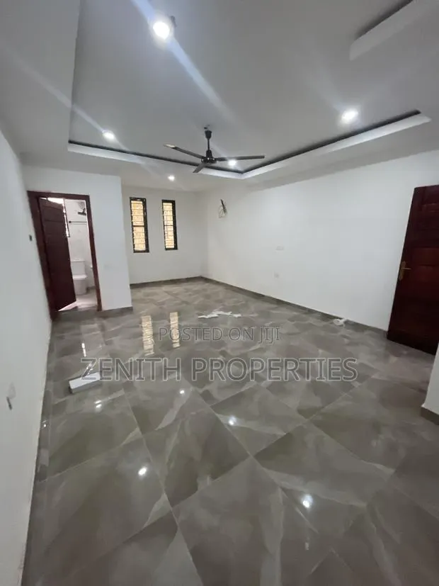 2bdrm Apartment in Zenith Properties, Dansoman for rent · Photo 1