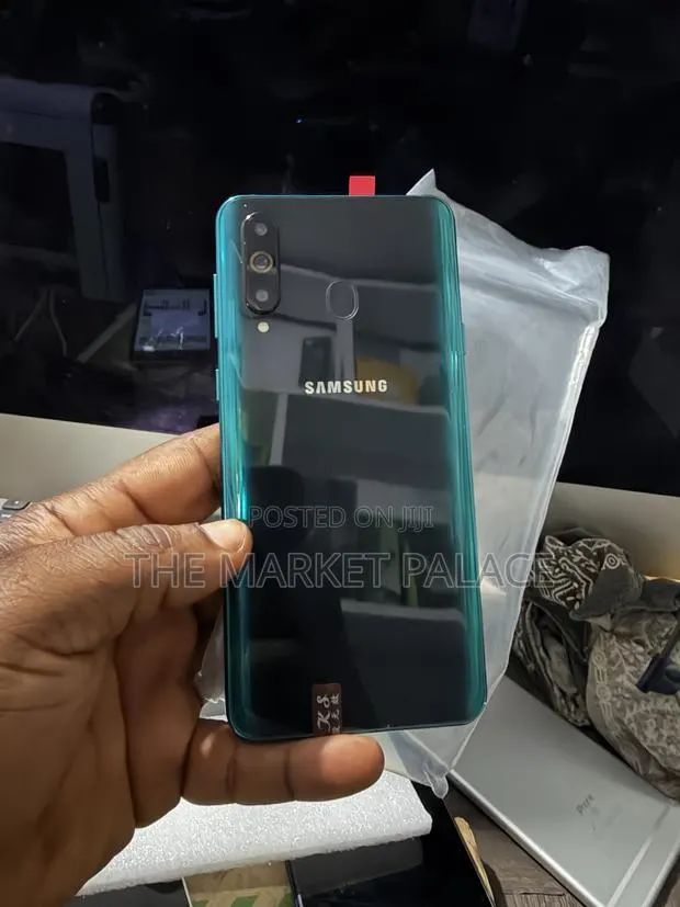 New Samsung Galaxy A8S 128 GB Black · Photo 1