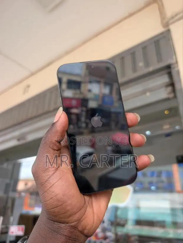 New Apple iPhone 16 Pro 256 GB Blue · Photo 1