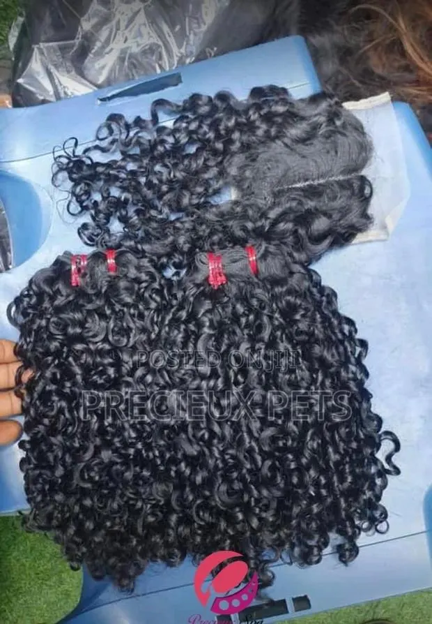 Double Drawn Pixie Curls 205 · Photo 1