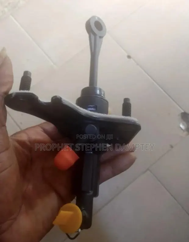 Hyundai Elantra Clutch Pot · Photo 1