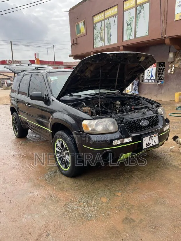 Ford Escape XLT 2.3 2006 Black · Photo 1