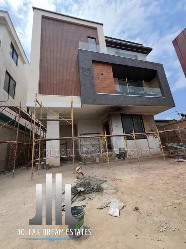 5bdrm House in Achimota for sale · Photo 1