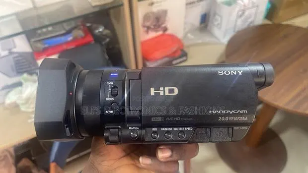 Sony Cx900 Used Video Camera for Churches · Photo 1
