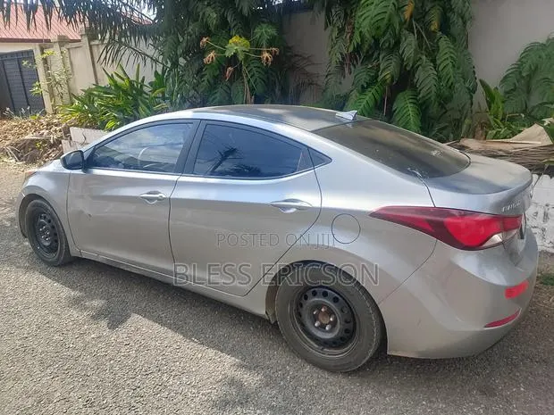 Hyundai Elantra 2015 Gray · Photo 1