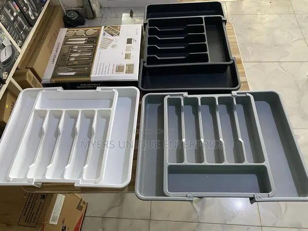 Large Capacity Kitchen Drawer Cutlery Organizer · Photo 1
