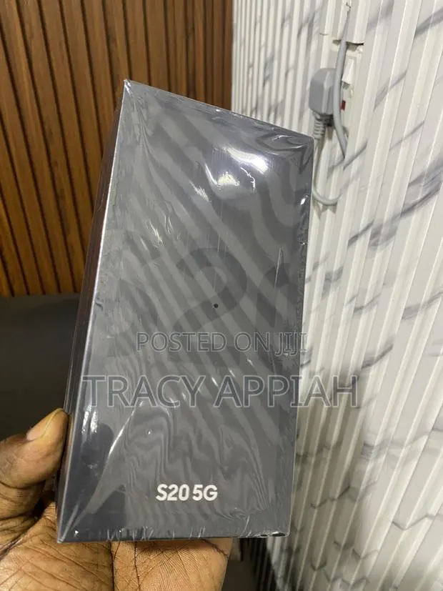 New Samsung Galaxy S20 5G Uw 128 GB Silver · Photo 1