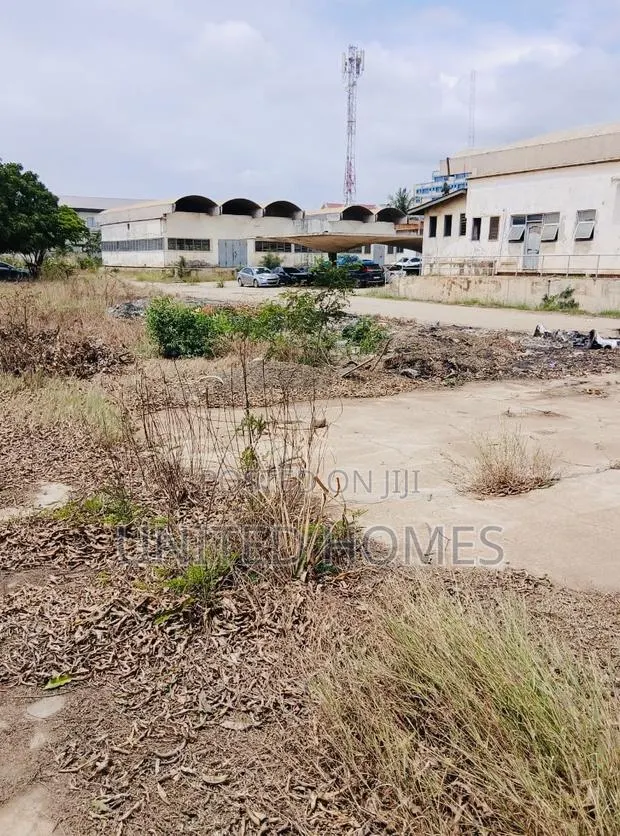 Circle Vodafone Office 7.5 Acres of Land for Sale · Photo 1