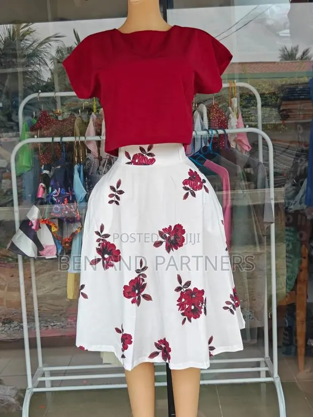 Ladies 2pcs Set · Photo 1