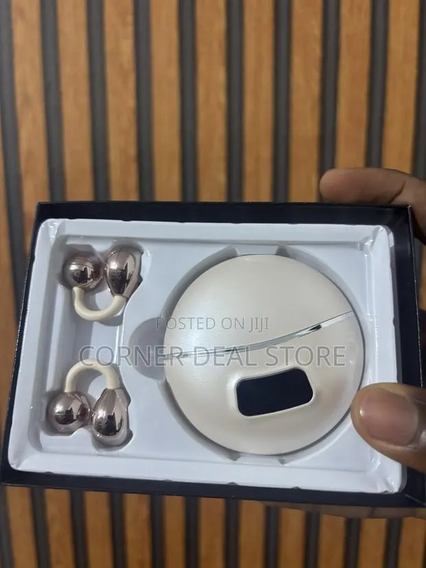 J90 Open Earbuds · Photo 4