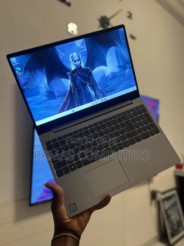 Laptop Lenovo IdeaPad 330S 12GB Intel Core i5 SSD 1T · Photo 1