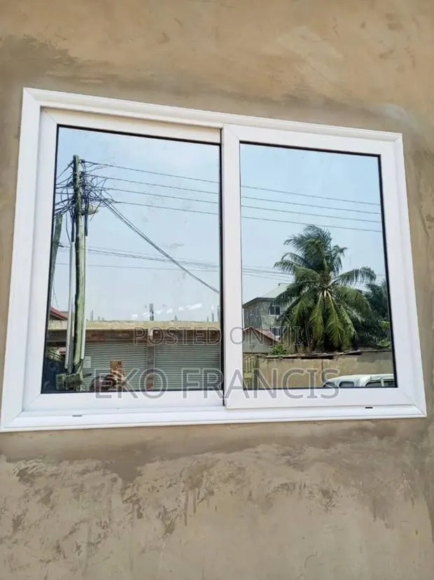 Sliding Window Classic · Photo 1