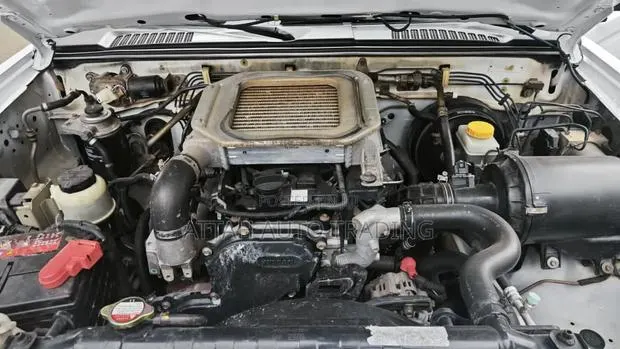Nissan Hardbody 2020 White · Photo 1