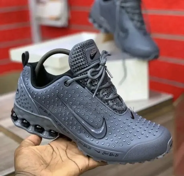 Nike Airmax Ultra Available · Photo 1