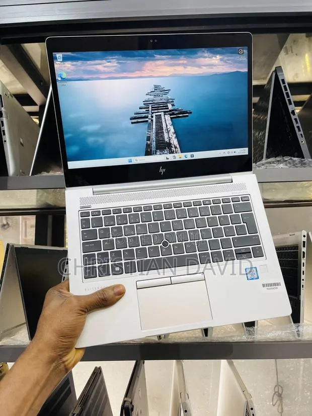 Laptop HP EliteBook 830 G5 8GB Intel Core i5 SSD 256GB · Photo 1