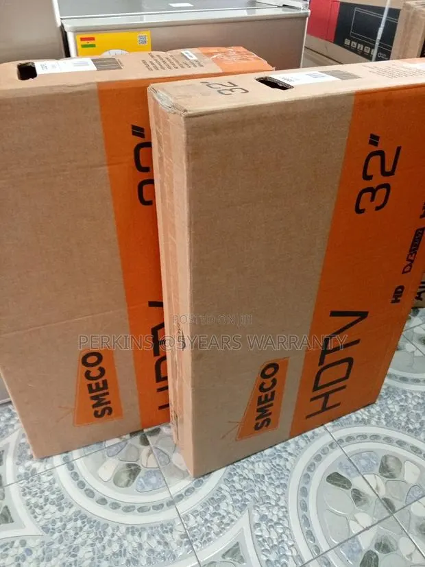 Smeco 32 Inches High-Definition Digital Broadcast Television · Photo 1