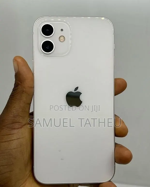 Apple iPhone 12 64 GB · Photo 1