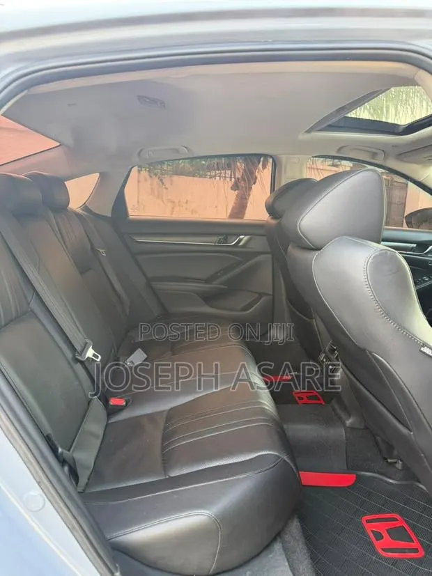 Honda Accord Touring 2.0T 2022 · Photo 1