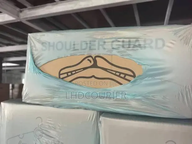 Shoulder Guard for Clothes Hangers – 500pcs Bale (White) · Photo 1