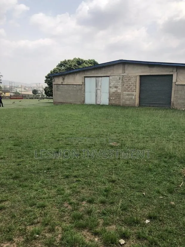 3 Acres of Land Close to the Main Road for Sale at Sapeiman · Photo 1