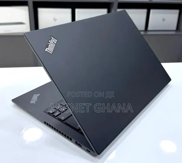 New Laptop Lenovo ThinkPad T14 16GB AMD Ryzen 7 SSD 512GB · Photo 1