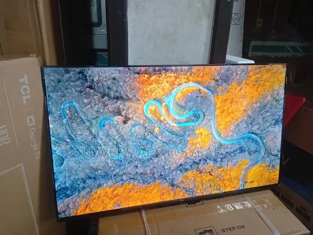 TCL 43" Qled Smart Tv With HDR Support. · Photo 1