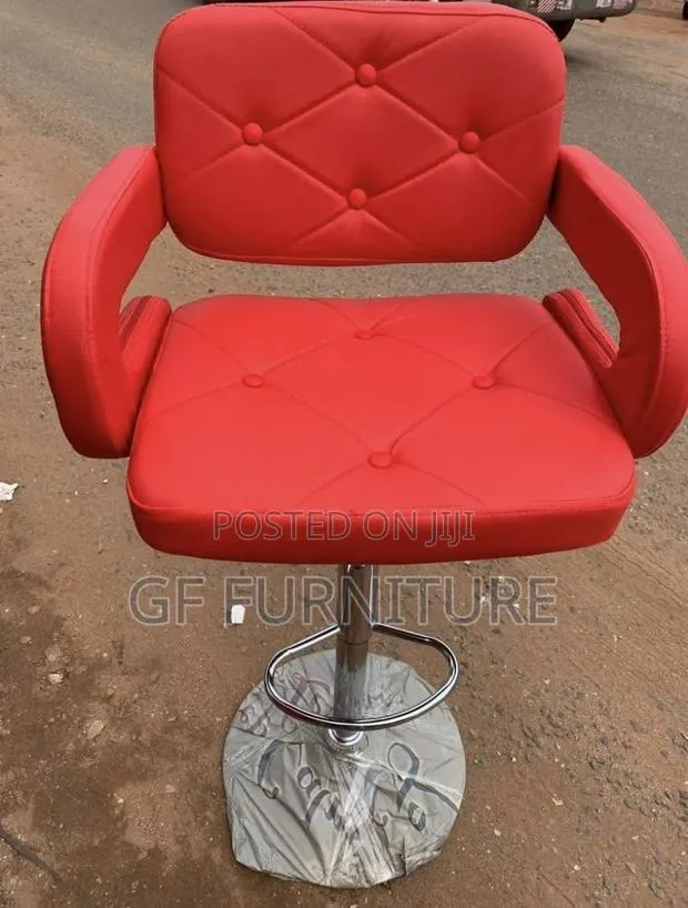 Salon Bar Stool · Photo 1