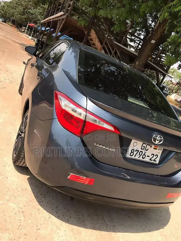 Rent a Salon Car Now! Toyota Corolla Available. · Photo 1