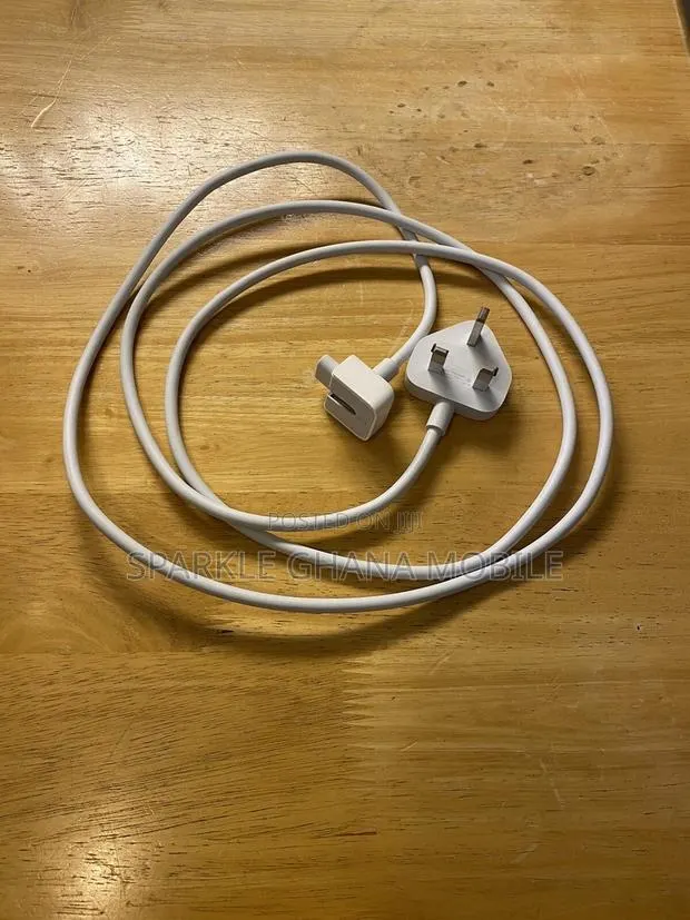Apple Power Adapter Extension Cable · Photo 1