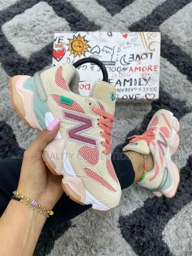 New Balance 1050 Pink · Photo 1