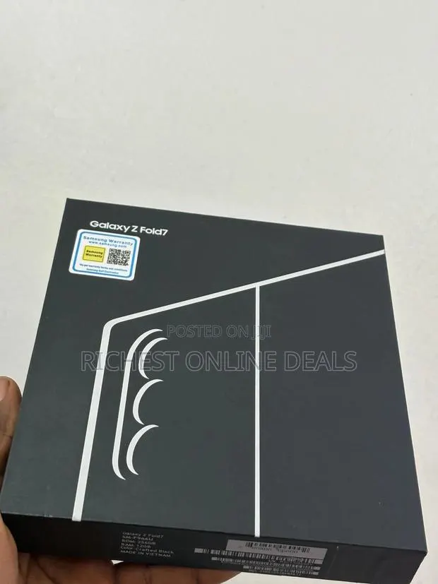 New Samsung Galaxy Z Fold7 256 GB Black · Photo 1