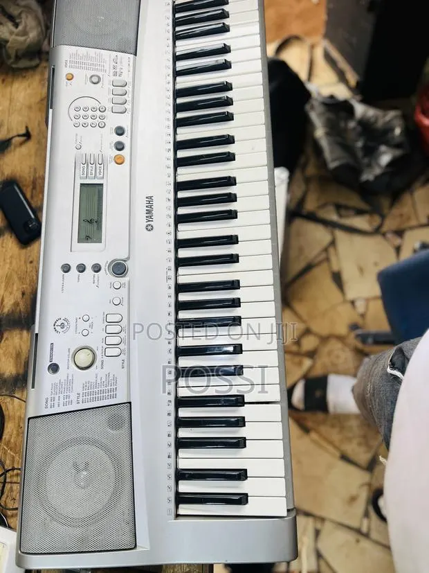 Yamaha PSR E303 From Germany · Photo 1