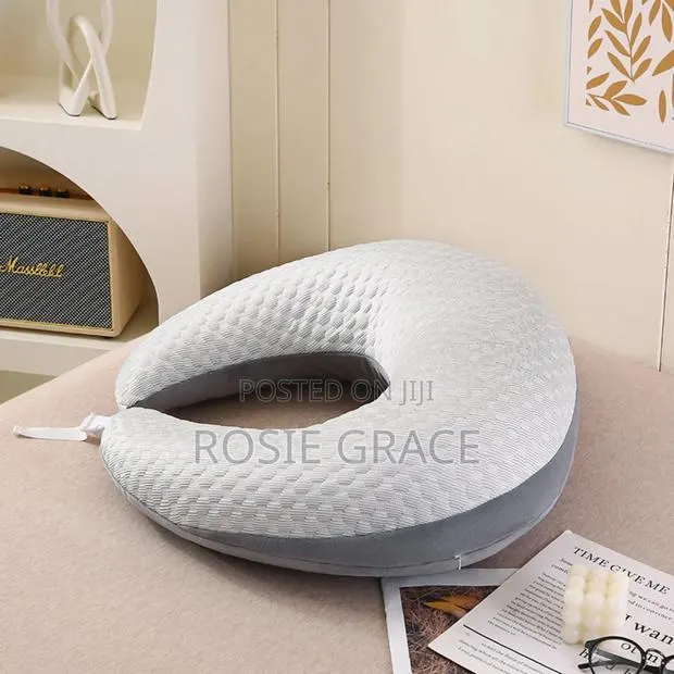 Breastfeeding/Nursing Pillow · Photo 3