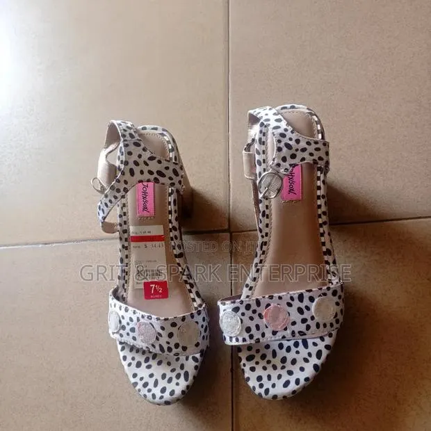 Betsey Johnson Sandals (Brand New From Usa 7 Half) · Photo 1