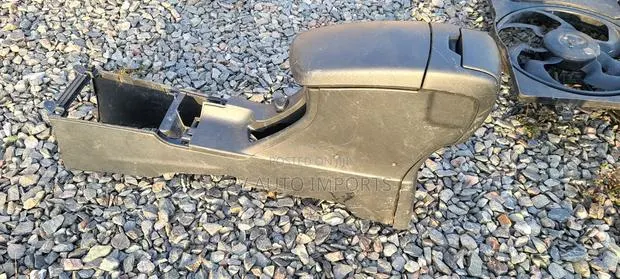 Yaris Center Console